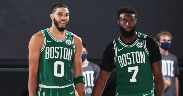 1609851628098099726.jpg b6034fe0-tatum_brown_celtics.jpg